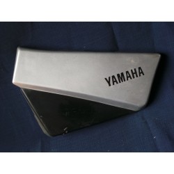 Cache latéral Yamaha 125 SR droit